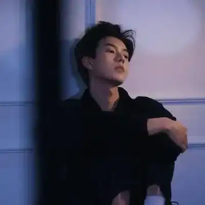易椿诗